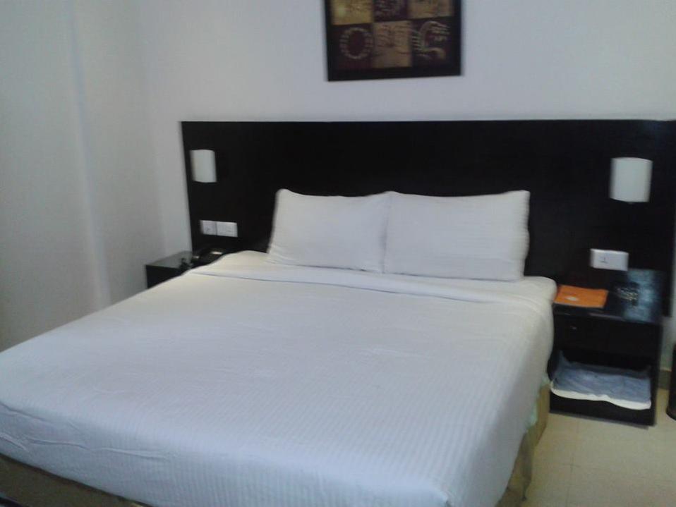 Anr Hotels لاكناو المظهر الخارجي الصورة