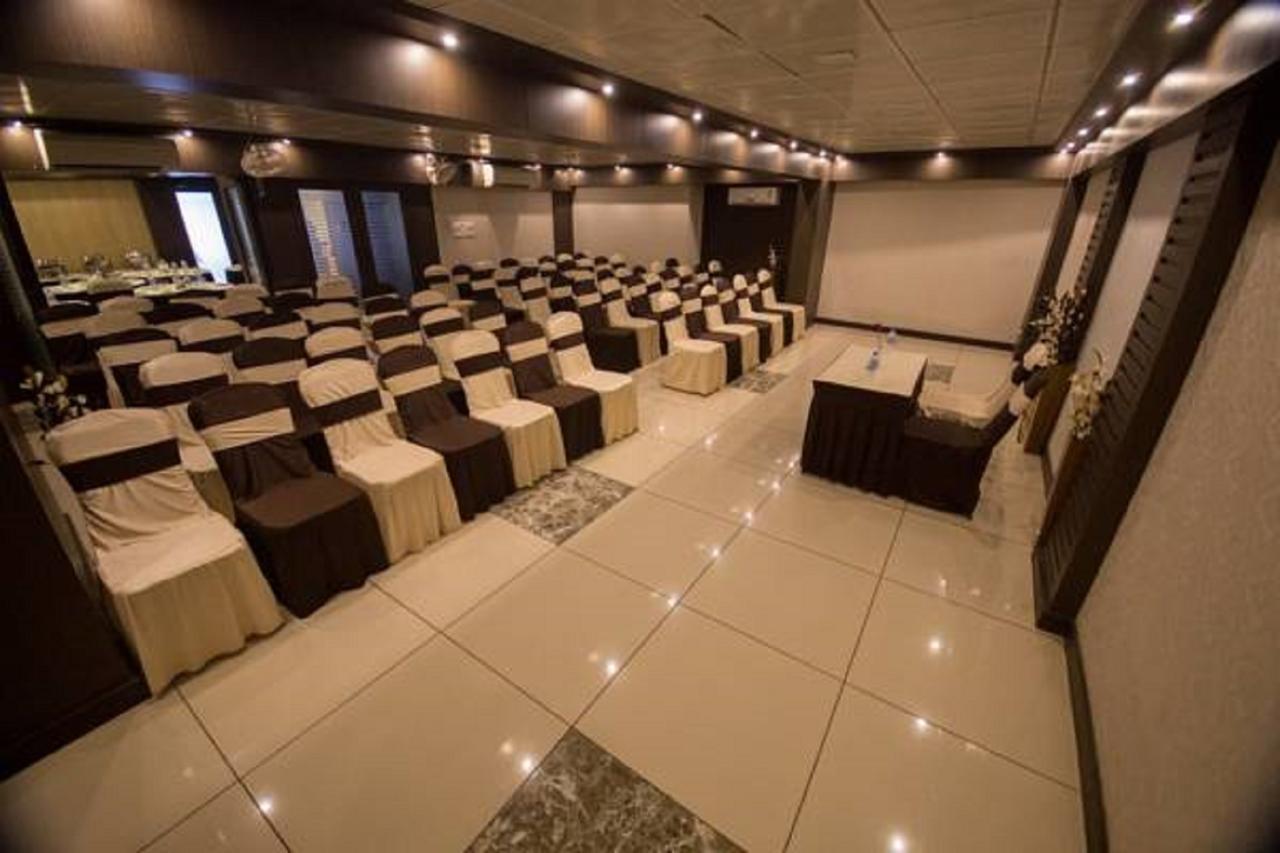 Anr Hotels لاكناو المظهر الخارجي الصورة